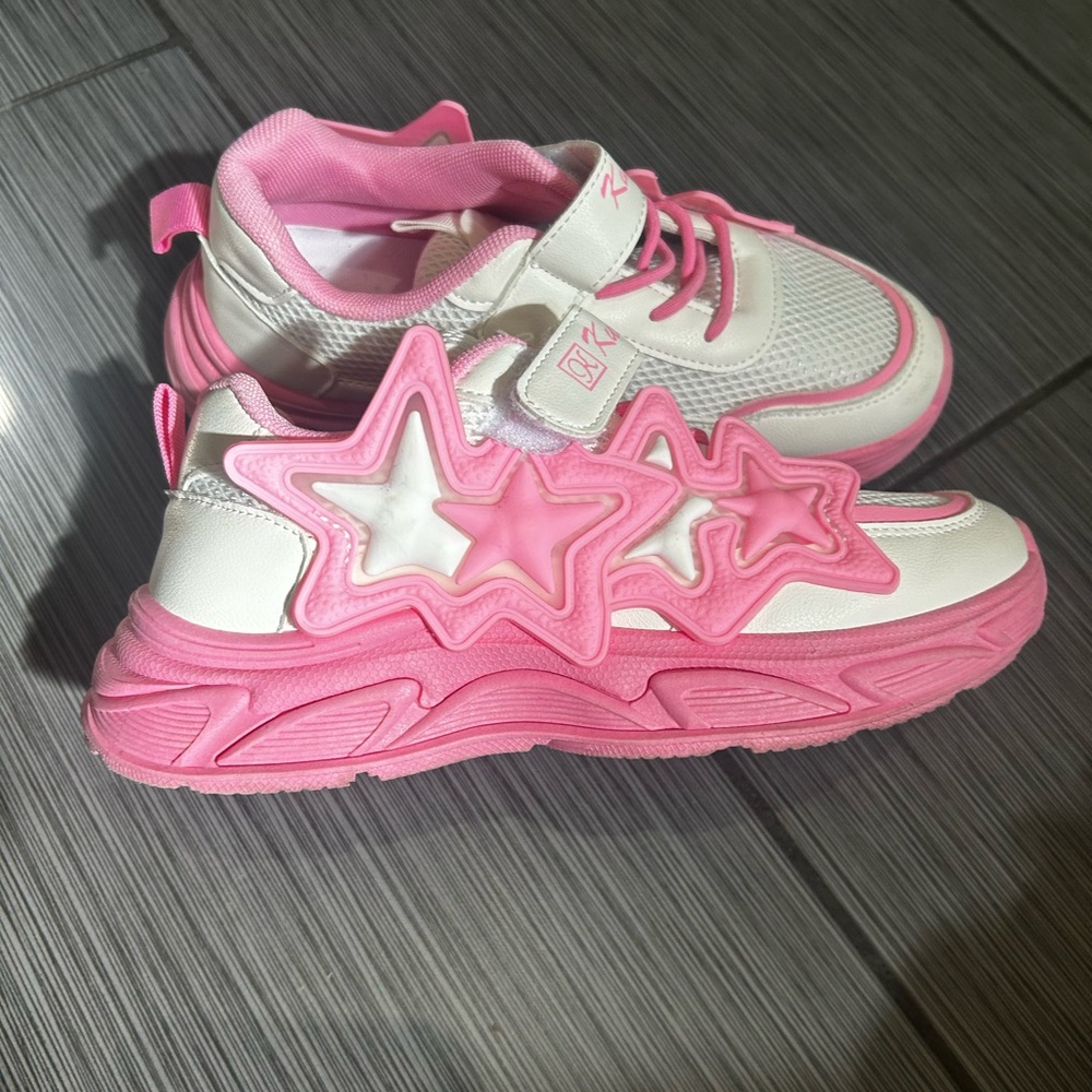 🌸🌸🌸Kids Pink Star Sneakers
